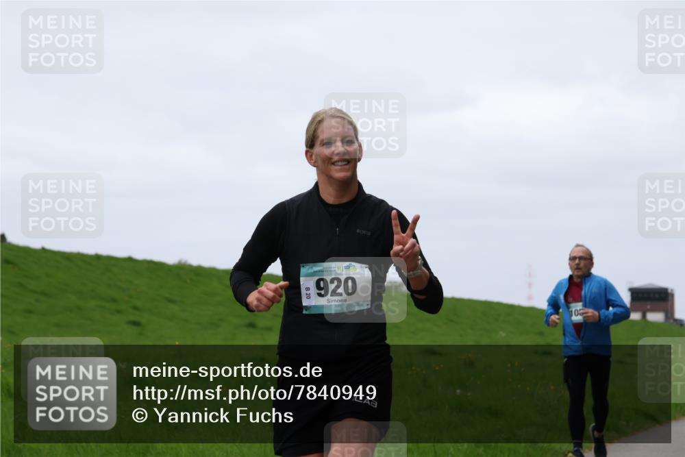 04.05.2025 - 8. Wedeler Halbmarathon Yannick Fuchs http://msf.ph/oto/7840949 04.05.2025 11:27:27 Laufen 20, 920, 105 meine-sportfotos.de