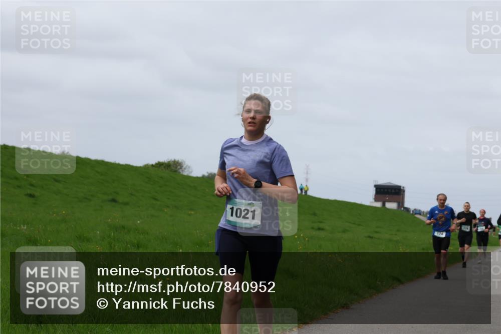 04.05.2025 - 8. Wedeler Halbmarathon Yannick Fuchs http://msf.ph/oto/7840952 04.05.2025 11:48:33 Laufen 1021, 174, 1170 meine-sportfotos.de