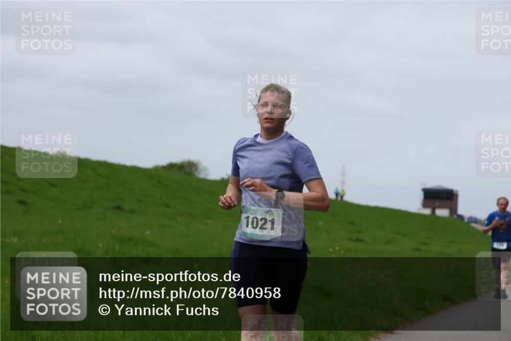 04.05.2025 - 8. Wedeler Halbmarathon Yannick Fuchs http://msf.ph/oto/7840958 04.05.2025 11:48:33 Laufen 1021 meine-sportfotos.de