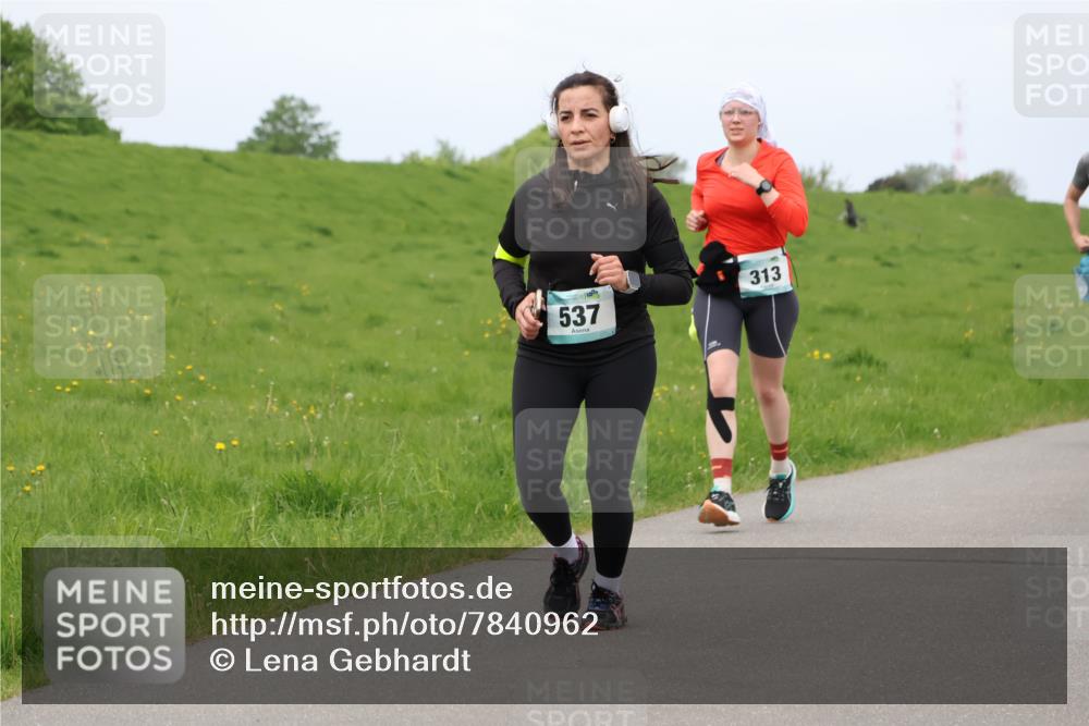 04.05.2025 - 8. Wedeler Halbmarathon Lena Gebhardt http://msf.ph/oto/7840962 04.05.2025 11:51:59 Laufen 537, 313 meine-sportfotos.de