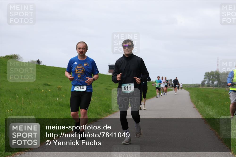 04.05.2025 - 8. Wedeler Halbmarathon Yannick Fuchs http://msf.ph/oto/7841049 04.05.2025 11:48:40 Laufen 174, 611 meine-sportfotos.de