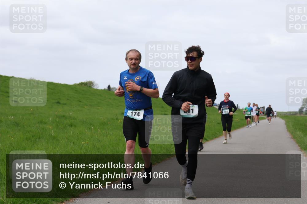 04.05.2025 - 8. Wedeler Halbmarathon Yannick Fuchs http://msf.ph/oto/7841066 04.05.2025 11:48:41 Laufen 174, 11, 384 meine-sportfotos.de