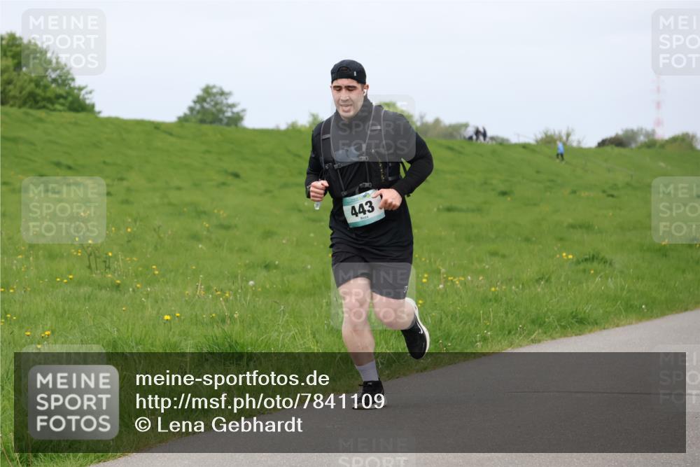 04.05.2025 - 8. Wedeler Halbmarathon Lena Gebhardt http://msf.ph/oto/7841109 04.05.2025 11:53:33 Laufen 443 meine-sportfotos.de