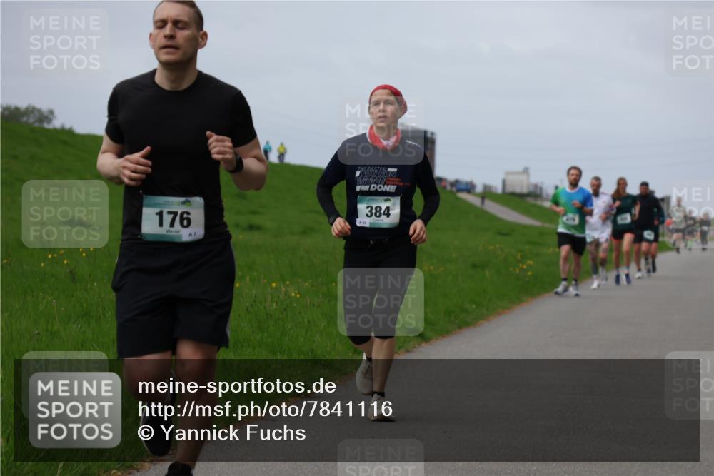 04.05.2025 - 8. Wedeler Halbmarathon Yannick Fuchs http://msf.ph/oto/7841116 04.05.2025 11:48:44 Laufen 176, 7, 384 meine-sportfotos.de