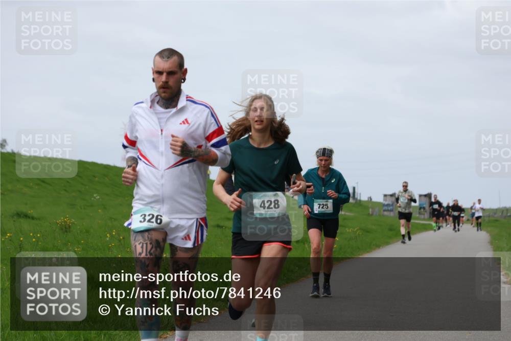 04.05.2025 - 8. Wedeler Halbmarathon Yannick Fuchs http://msf.ph/oto/7841246 04.05.2025 11:48:59 Laufen 326, 428, 725 meine-sportfotos.de