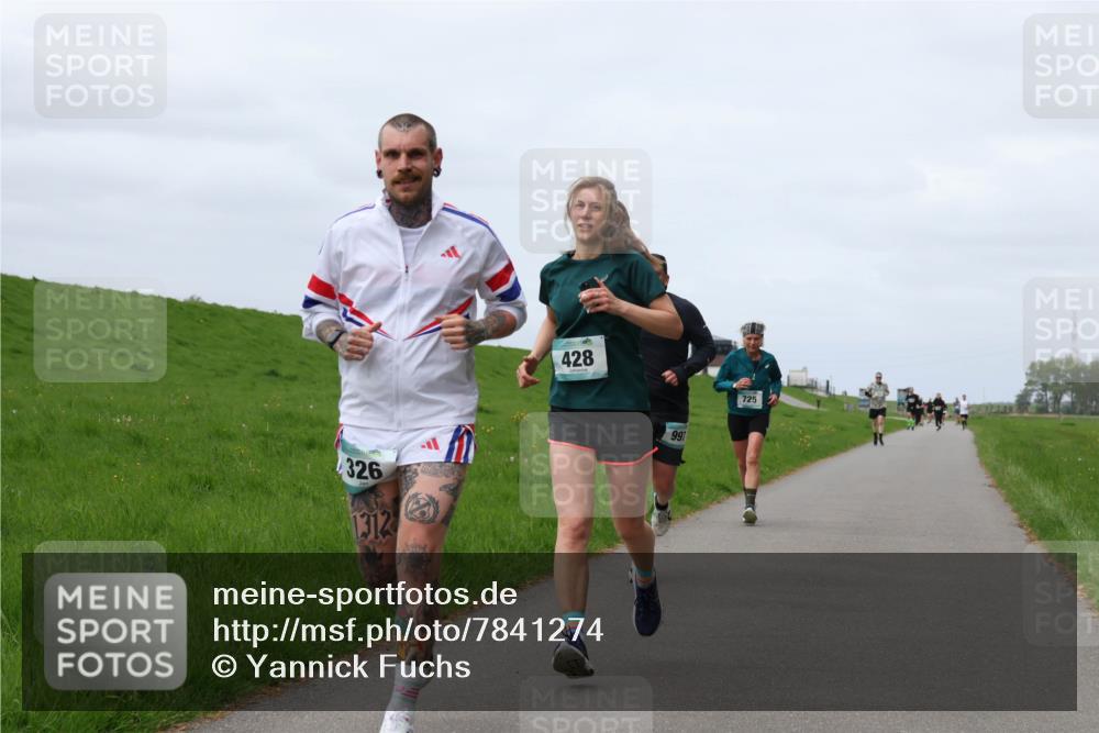 04.05.2025 - 8. Wedeler Halbmarathon Yannick Fuchs http://msf.ph/oto/7841274 04.05.2025 11:49:01 Laufen 326, 1312, 428, 991, 725 meine-sportfotos.de