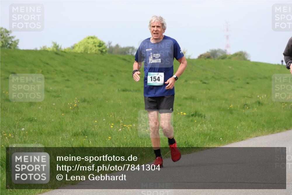 04.05.2025 - 8. Wedeler Halbmarathon Lena Gebhardt http://msf.ph/oto/7841304 04.05.2025 11:54:55 Laufen 154, 465 meine-sportfotos.de