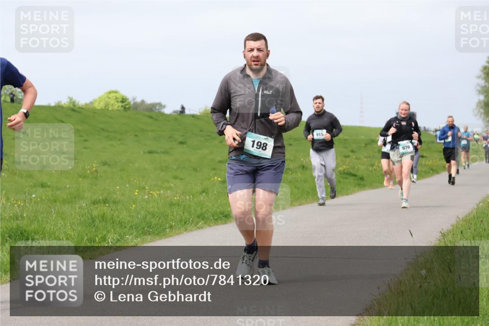 04.05.2025 - 8. Wedeler Halbmarathon Lena Gebhardt http://msf.ph/oto/7841320 04.05.2025 11:54:58 Laufen 198, 915, 970 meine-sportfotos.de