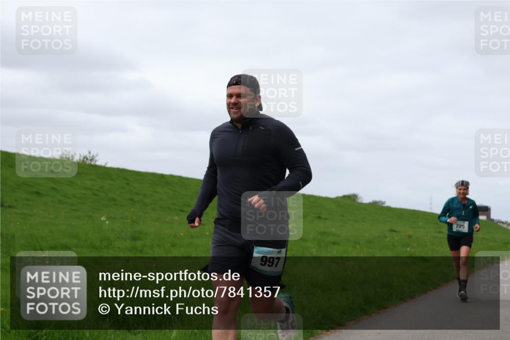 04.05.2025 - 8. Wedeler Halbmarathon Yannick Fuchs http://msf.ph/oto/7841357 04.05.2025 11:49:03 Laufen 997, 725 meine-sportfotos.de