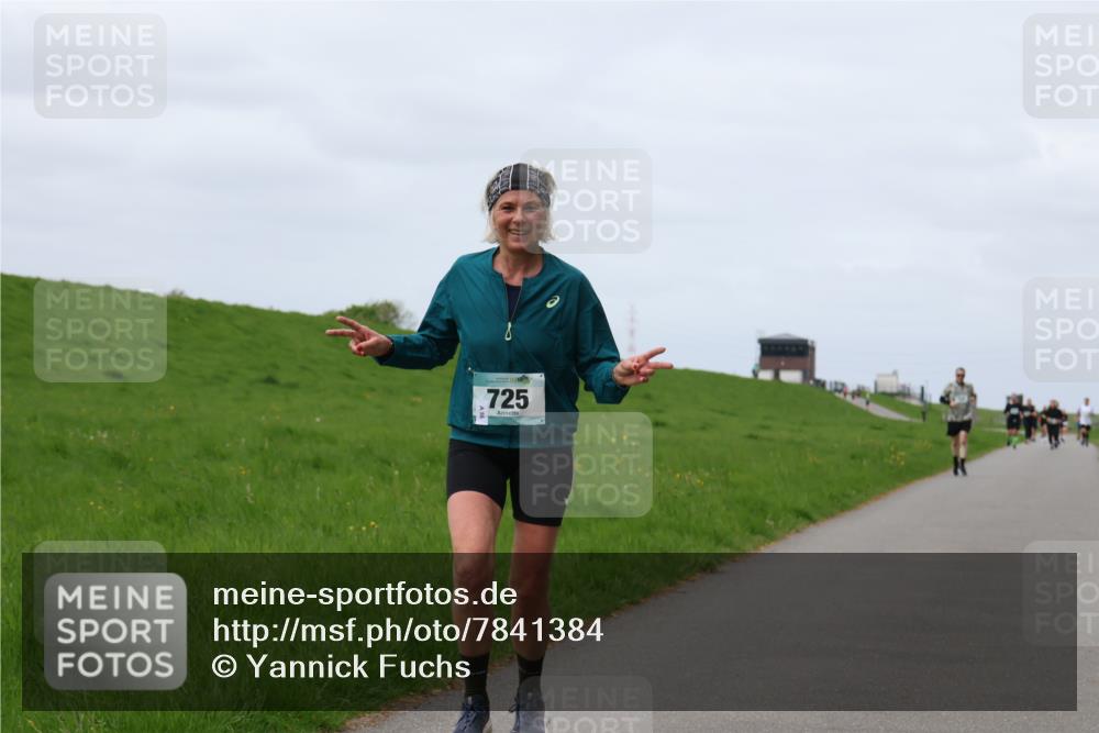 04.05.2025 - 8. Wedeler Halbmarathon Yannick Fuchs http://msf.ph/oto/7841384 04.05.2025 11:49:05 Laufen 725 meine-sportfotos.de