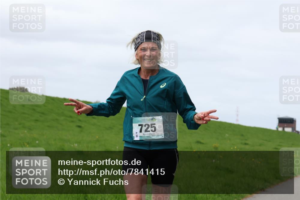 04.05.2025 - 8. Wedeler Halbmarathon Yannick Fuchs http://msf.ph/oto/7841415 04.05.2025 11:49:06 Laufen 725, 56 meine-sportfotos.de