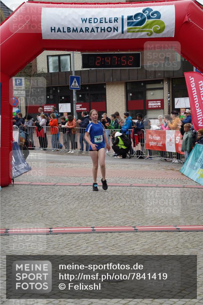 04.05.2025 - 8. Wedeler Halbmarathon Felixshl http://msf.ph/oto/7841419 04.05.2025 12:47:50 Ziel 622, 708, 942, 1202 meine-sportfotos.de