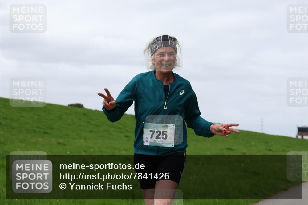 04.05.2025 - 8. Wedeler Halbmarathon Yannick Fuchs http://msf.ph/oto/7841426 04.05.2025 11:49:06 Laufen 725, 56 meine-sportfotos.de