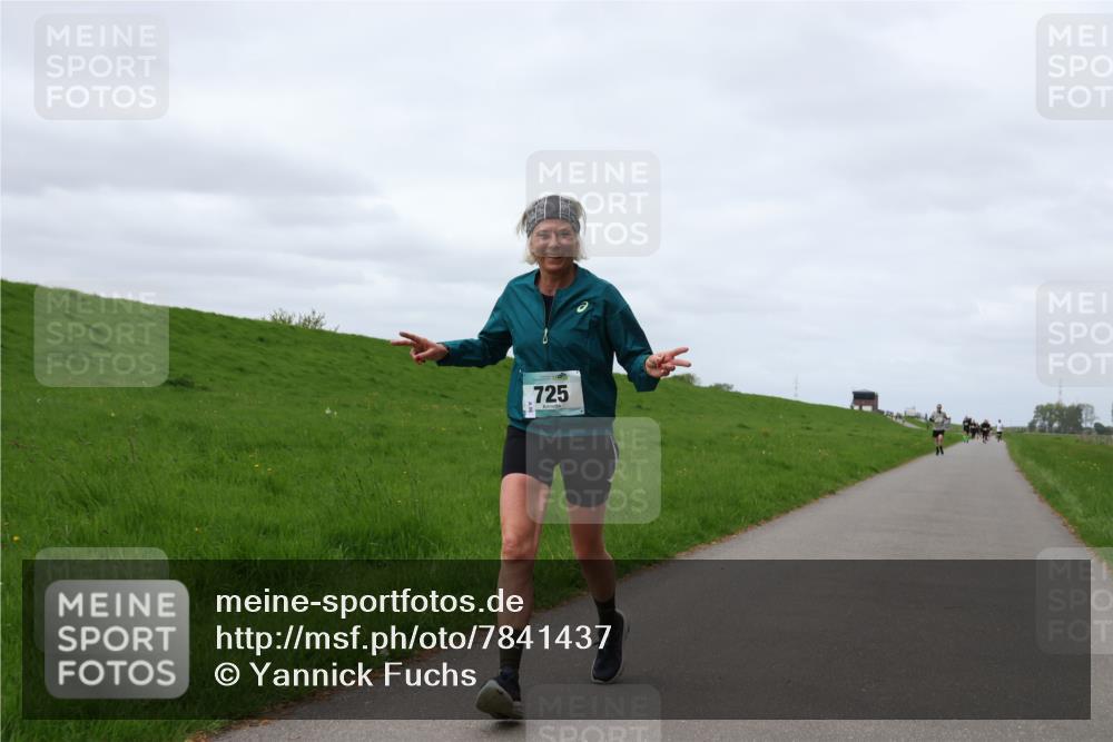 04.05.2025 - 8. Wedeler Halbmarathon Yannick Fuchs http://msf.ph/oto/7841437 04.05.2025 11:49:07 Laufen 725 meine-sportfotos.de