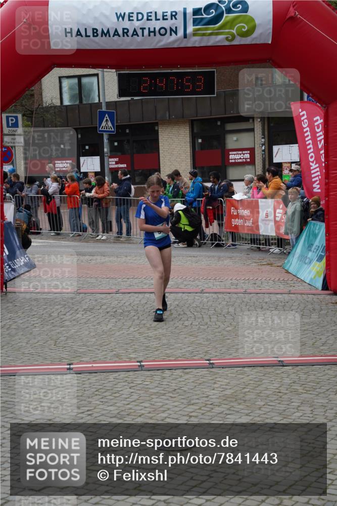 04.05.2025 - 8. Wedeler Halbmarathon Felixshl http://msf.ph/oto/7841443 04.05.2025 12:47:50 Ziel 622, 708, 942, 1202 meine-sportfotos.de