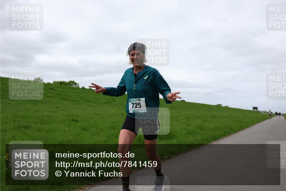 04.05.2025 - 8. Wedeler Halbmarathon Yannick Fuchs http://msf.ph/oto/7841459 04.05.2025 11:49:07 Laufen 725 meine-sportfotos.de