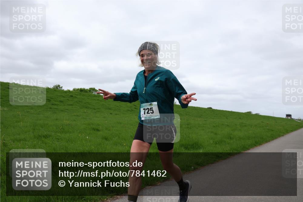 04.05.2025 - 8. Wedeler Halbmarathon Yannick Fuchs http://msf.ph/oto/7841462 04.05.2025 11:49:08 Laufen 725 meine-sportfotos.de
