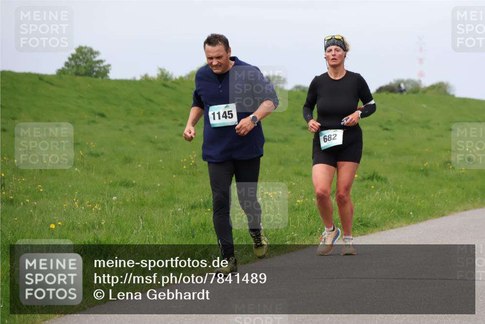 04.05.2025 - 8. Wedeler Halbmarathon Lena Gebhardt http://msf.ph/oto/7841489 04.05.2025 11:56:13 Laufen 1145, 682 meine-sportfotos.de