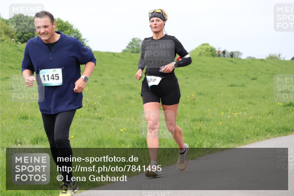 04.05.2025 - 8. Wedeler Halbmarathon Lena Gebhardt http://msf.ph/oto/7841495 04.05.2025 11:56:16 Laufen 1145, 82 meine-sportfotos.de