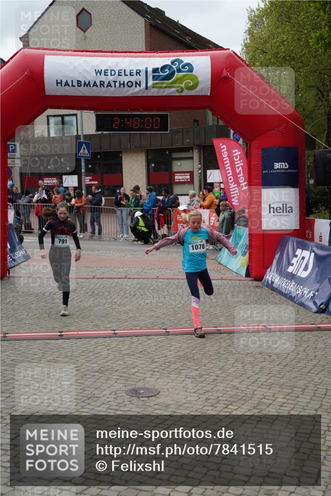 04.05.2025 - 8. Wedeler Halbmarathon Felixshl http://msf.ph/oto/7841515 04.05.2025 12:47:57 Ziel 707, 791, 898, 1078 meine-sportfotos.de