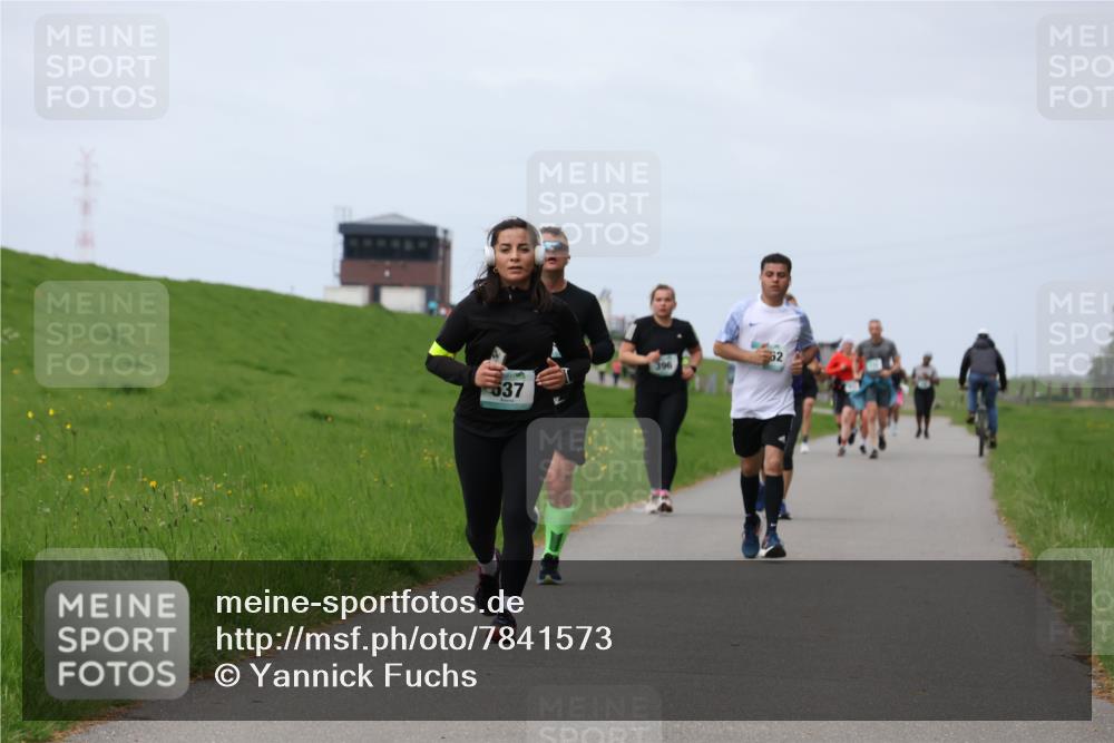 04.05.2025 - 8. Wedeler Halbmarathon Yannick Fuchs http://msf.ph/oto/7841573 04.05.2025 11:49:31 Laufen 37 meine-sportfotos.de