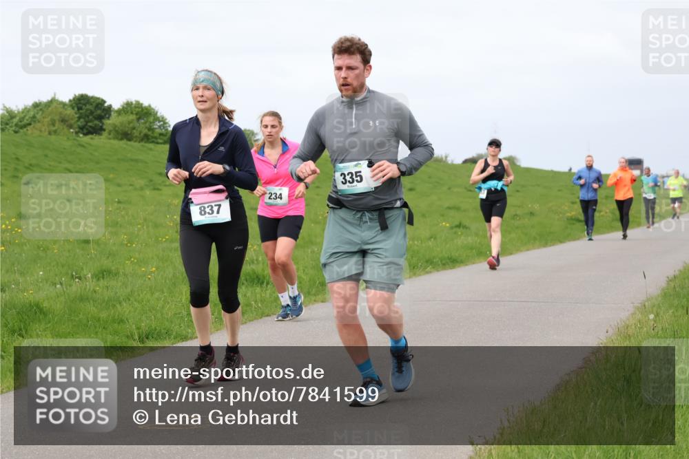 04.05.2025 - 8. Wedeler Halbmarathon Lena Gebhardt http://msf.ph/oto/7841599 04.05.2025 11:57:22 Laufen 837, 234, 335 meine-sportfotos.de