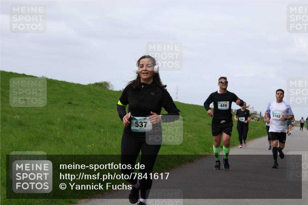 04.05.2025 - 8. Wedeler Halbmarathon Yannick Fuchs http://msf.ph/oto/7841617 04.05.2025 11:49:35 Laufen 537, 449, 396, 1162 meine-sportfotos.de