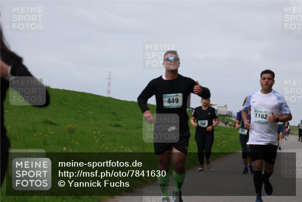 04.05.2025 - 8. Wedeler Halbmarathon Yannick Fuchs http://msf.ph/oto/7841630 04.05.2025 11:49:36 Laufen 449, 396, 307, 1162 meine-sportfotos.de