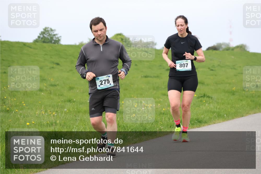 04.05.2025 - 8. Wedeler Halbmarathon Lena Gebhardt http://msf.ph/oto/7841644 04.05.2025 11:57:47 Laufen 275, 807 meine-sportfotos.de