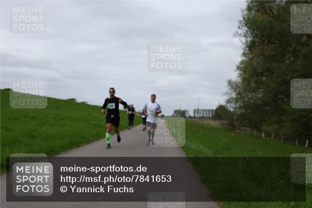 04.05.2025 - 8. Wedeler Halbmarathon Yannick Fuchs http://msf.ph/oto/7841653 04.05.2025 11:49:37 Laufen  meine-sportfotos.de
