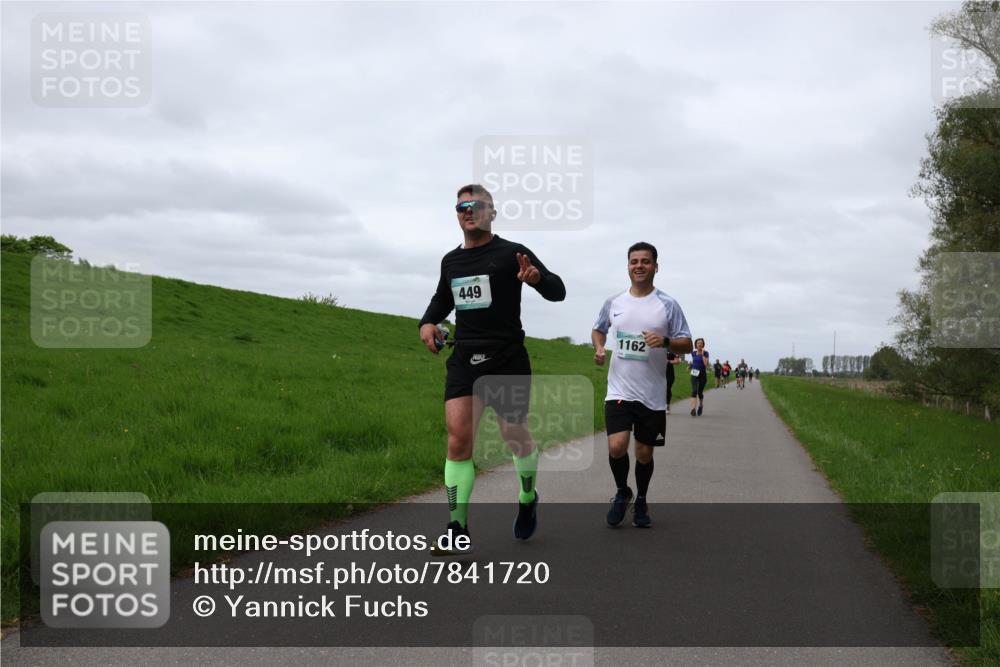 04.05.2025 - 8. Wedeler Halbmarathon Yannick Fuchs http://msf.ph/oto/7841720 04.05.2025 11:49:40 Laufen 449, 1162 meine-sportfotos.de