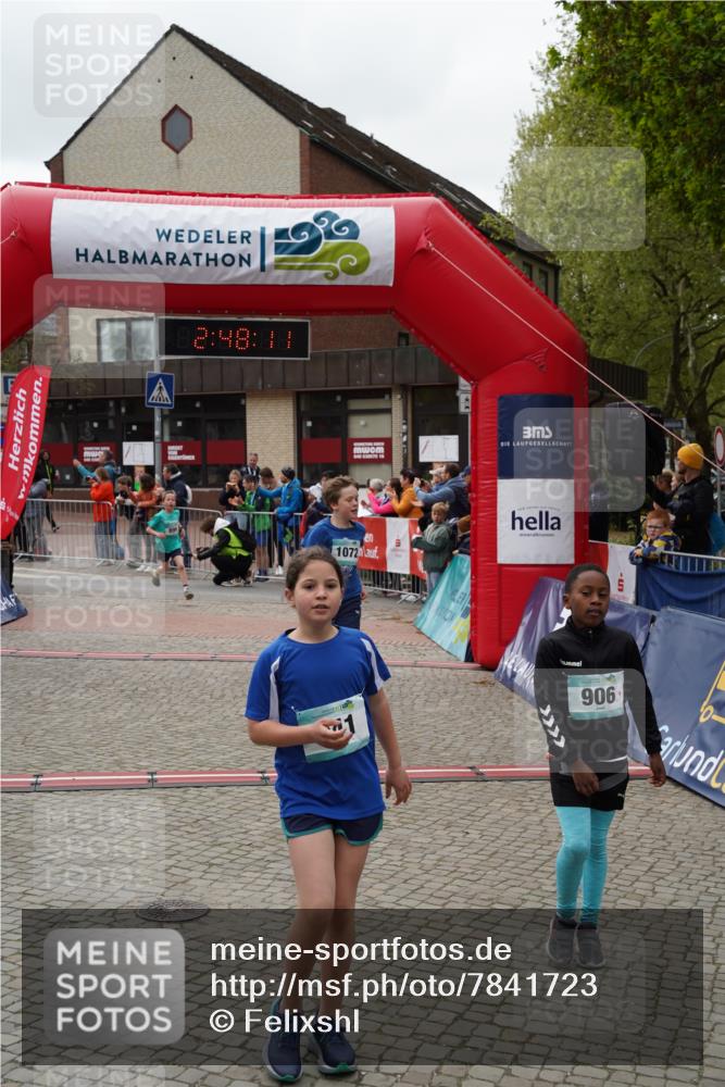 04.05.2025 - 8. Wedeler Halbmarathon Felixshl http://msf.ph/oto/7841723 04.05.2025 12:48:08 Ziel 899, 906, 941, 1072, 1136 meine-sportfotos.de