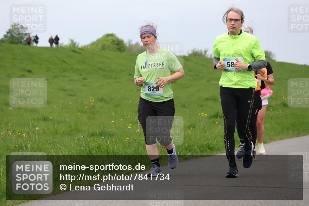 04.05.2025 - 8. Wedeler Halbmarathon Lena Gebhardt http://msf.ph/oto/7841734 04.05.2025 11:59:14 Laufen 58, 829 meine-sportfotos.de