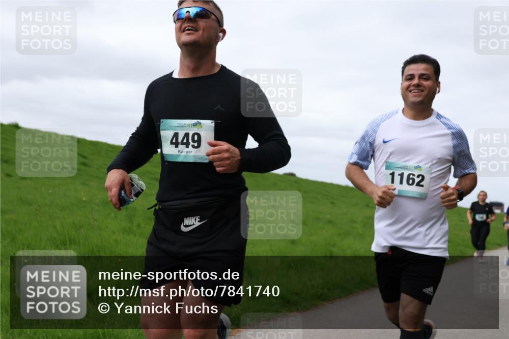 04.05.2025 - 8. Wedeler Halbmarathon Yannick Fuchs http://msf.ph/oto/7841740 04.05.2025 11:49:41 Laufen 56, 449, 1162 meine-sportfotos.de