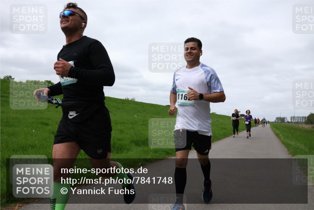 04.05.2025 - 8. Wedeler Halbmarathon Yannick Fuchs http://msf.ph/oto/7841748 04.05.2025 11:49:41 Laufen 116 meine-sportfotos.de