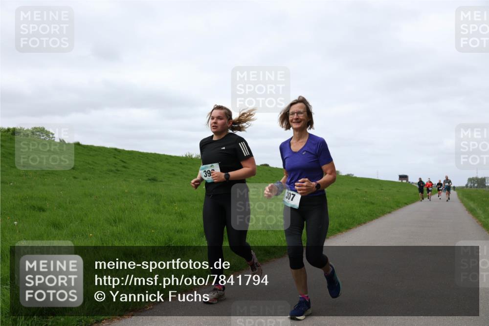 04.05.2025 - 8. Wedeler Halbmarathon Yannick Fuchs http://msf.ph/oto/7841794 04.05.2025 11:49:45 Laufen 39, 307 meine-sportfotos.de
