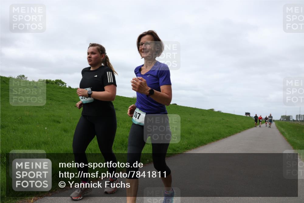 04.05.2025 - 8. Wedeler Halbmarathon Yannick Fuchs http://msf.ph/oto/7841811 04.05.2025 11:49:46 Laufen 07 meine-sportfotos.de