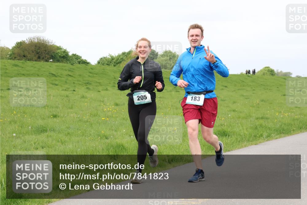 04.05.2025 - 8. Wedeler Halbmarathon Lena Gebhardt http://msf.ph/oto/7841823 04.05.2025 11:59:41 Laufen 205, 183 meine-sportfotos.de