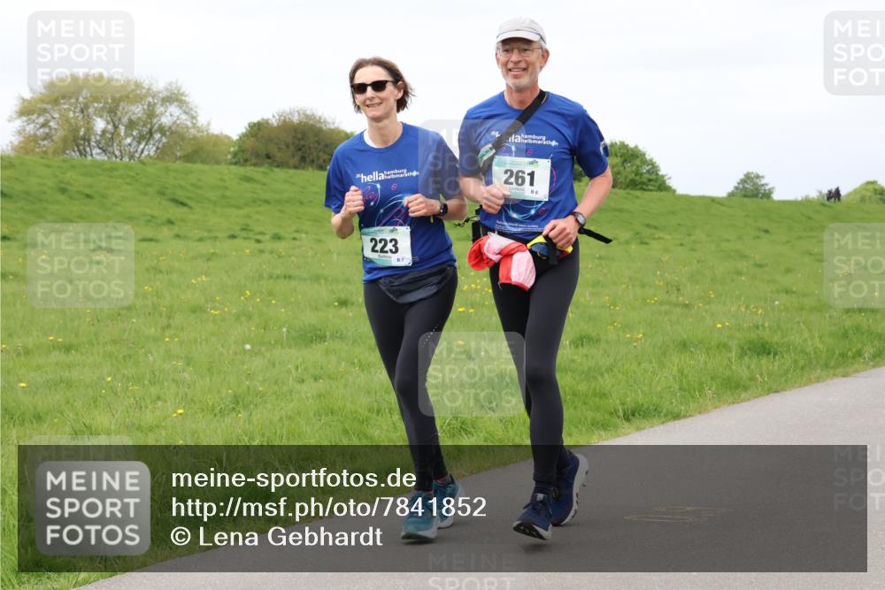 04.05.2025 - 8. Wedeler Halbmarathon Lena Gebhardt http://msf.ph/oto/7841852 04.05.2025 11:59:47 Laufen 223, 20, 261, 6 meine-sportfotos.de