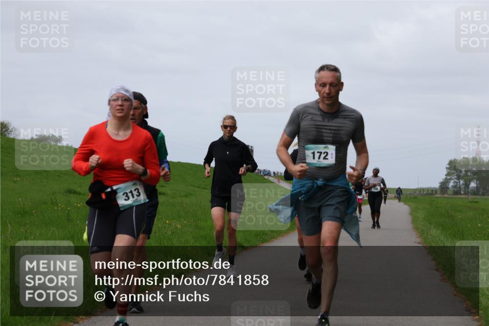 04.05.2025 - 8. Wedeler Halbmarathon Yannick Fuchs http://msf.ph/oto/7841858 04.05.2025 11:49:54 Laufen 313, 172, 146 meine-sportfotos.de
