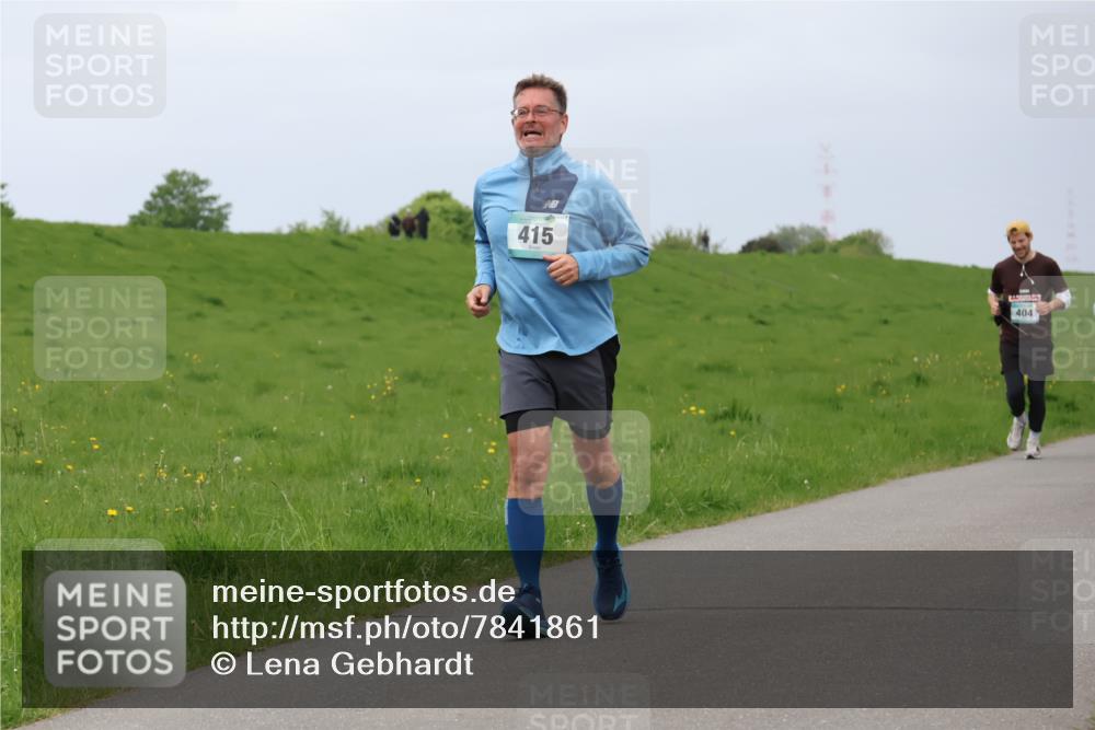 04.05.2025 - 8. Wedeler Halbmarathon Lena Gebhardt http://msf.ph/oto/7841861 04.05.2025 12:00:00 Laufen 415, 404 meine-sportfotos.de