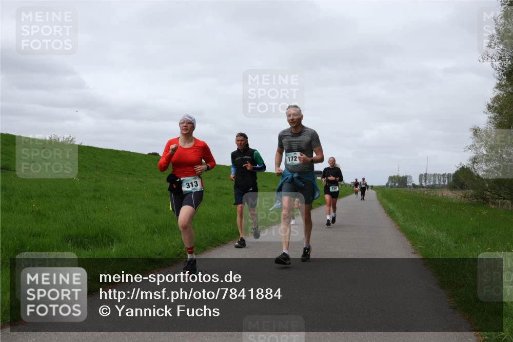 04.05.2025 - 8. Wedeler Halbmarathon Yannick Fuchs http://msf.ph/oto/7841884 04.05.2025 11:49:55 Laufen 313, 172, 734 meine-sportfotos.de