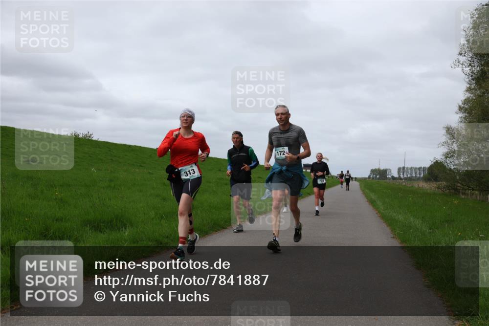 04.05.2025 - 8. Wedeler Halbmarathon Yannick Fuchs http://msf.ph/oto/7841887 04.05.2025 11:49:55 Laufen 313, 172, 734 meine-sportfotos.de