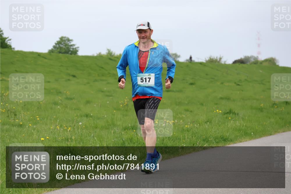 04.05.2025 - 8. Wedeler Halbmarathon Lena Gebhardt http://msf.ph/oto/7841891 04.05.2025 12:00:24 Laufen 517 meine-sportfotos.de