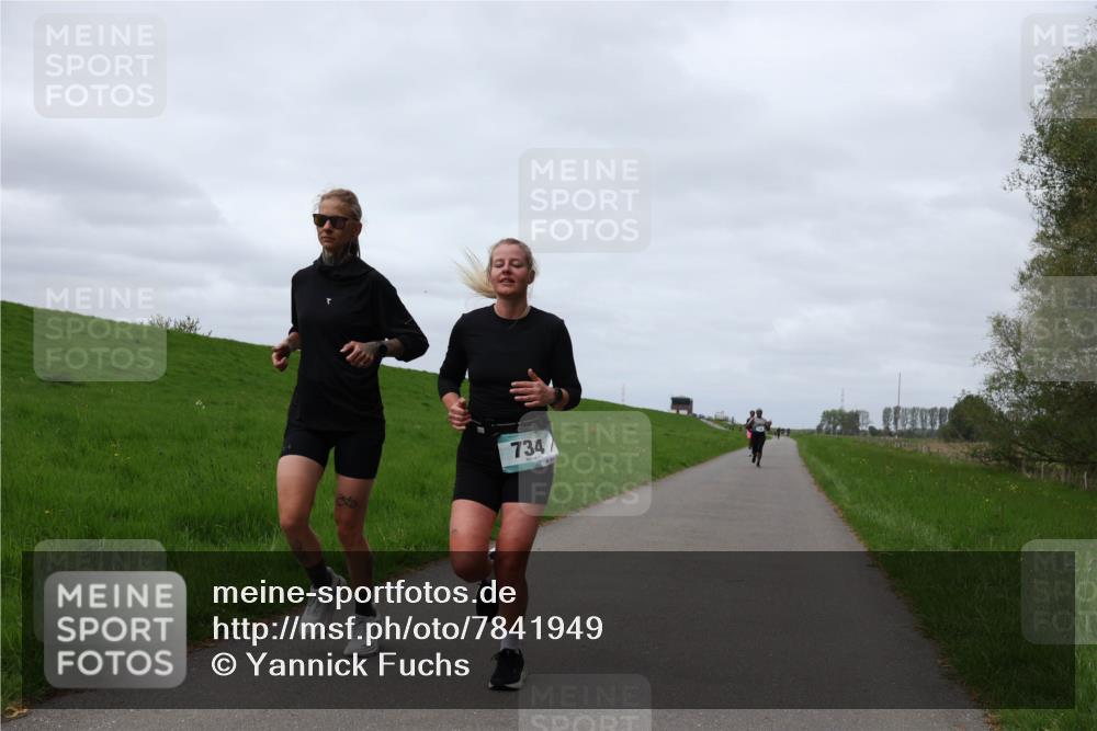 04.05.2025 - 8. Wedeler Halbmarathon Yannick Fuchs http://msf.ph/oto/7841949 04.05.2025 11:49:59 Laufen 734 meine-sportfotos.de
