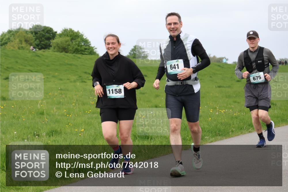 04.05.2025 - 8. Wedeler Halbmarathon Lena Gebhardt http://msf.ph/oto/7842018 04.05.2025 12:02:10 Laufen 1158, 641, 675 meine-sportfotos.de