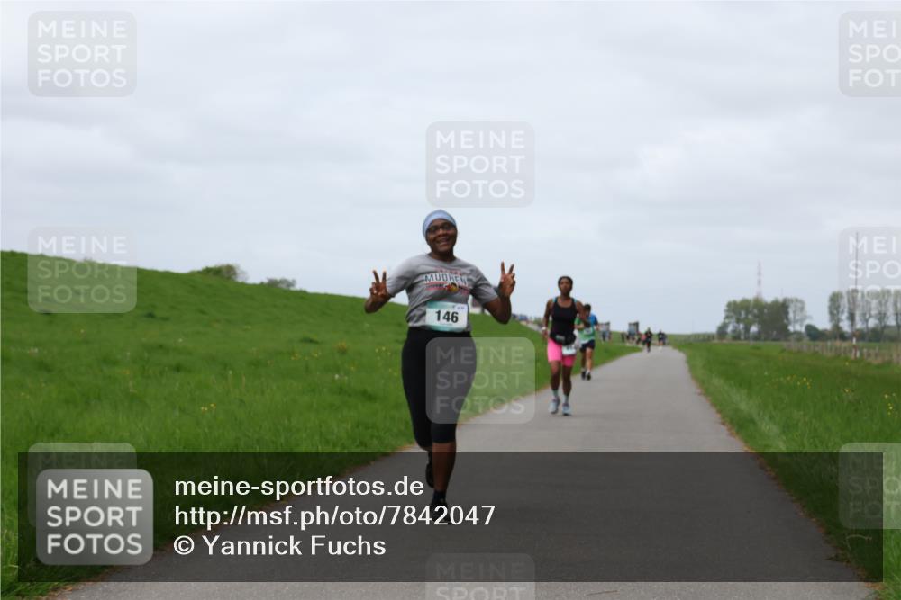 04.05.2025 - 8. Wedeler Halbmarathon Yannick Fuchs http://msf.ph/oto/7842047 04.05.2025 11:50:06 Laufen 146 meine-sportfotos.de