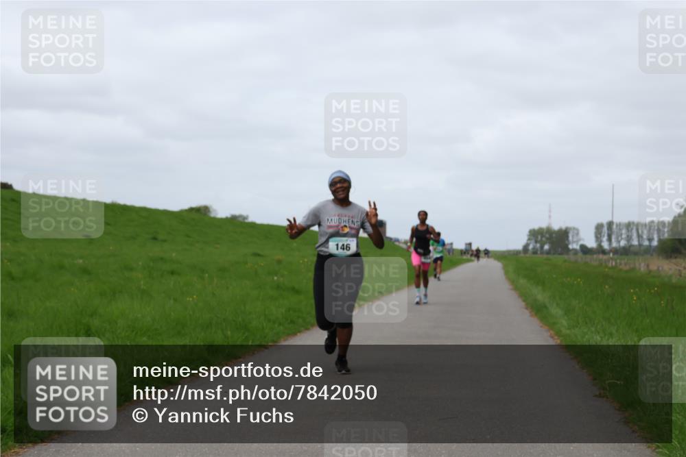 04.05.2025 - 8. Wedeler Halbmarathon Yannick Fuchs http://msf.ph/oto/7842050 04.05.2025 11:50:06 Laufen 146 meine-sportfotos.de