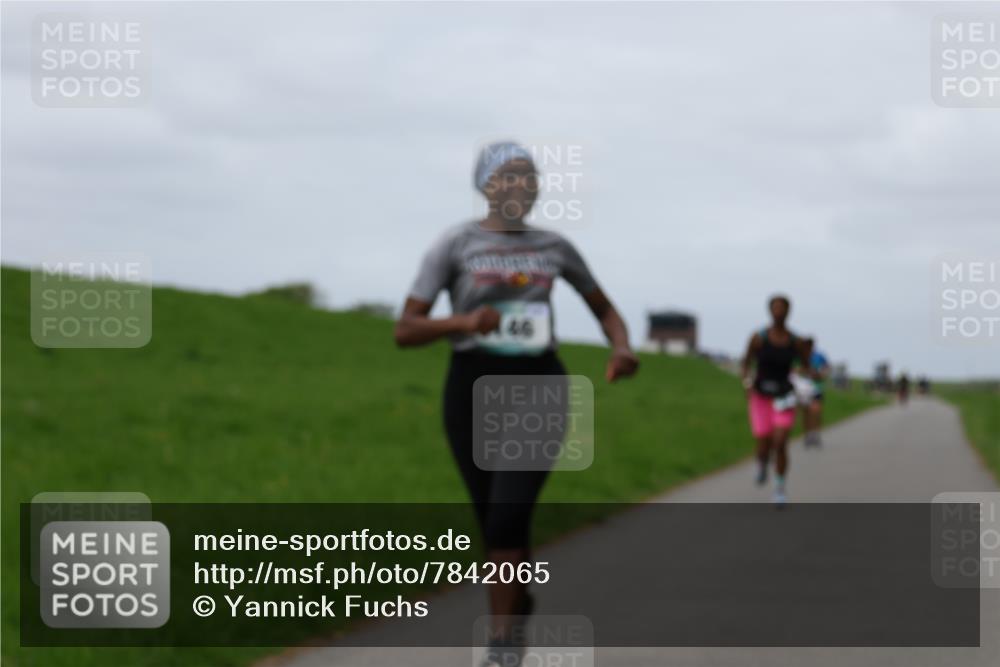 04.05.2025 - 8. Wedeler Halbmarathon Yannick Fuchs http://msf.ph/oto/7842065 04.05.2025 11:50:06 Laufen 46 meine-sportfotos.de