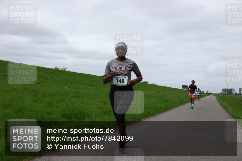 04.05.2025 - 8. Wedeler Halbmarathon Yannick Fuchs http://msf.ph/oto/7842099 04.05.2025 11:50:07 Laufen 146 meine-sportfotos.de